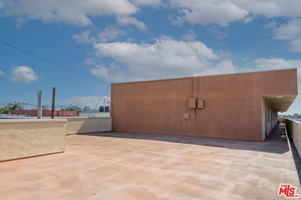 16515 S New Hampshire Avenue 24, Gardena, California 90247 — photo 5