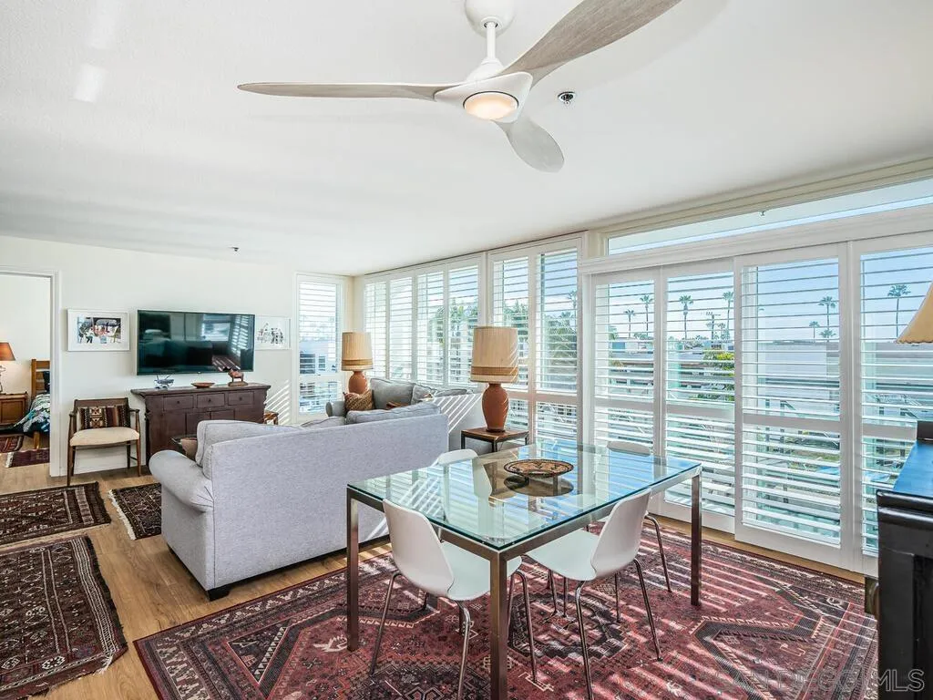 924 Hornblend Street 302, San Diego, California 92109 — photo 4
