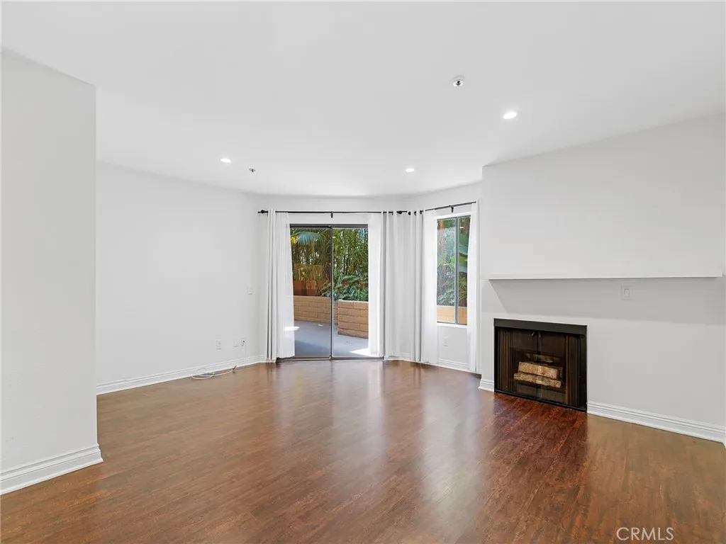 550 Orange Avenue 140, Long Beach, California 90802 — photo 5