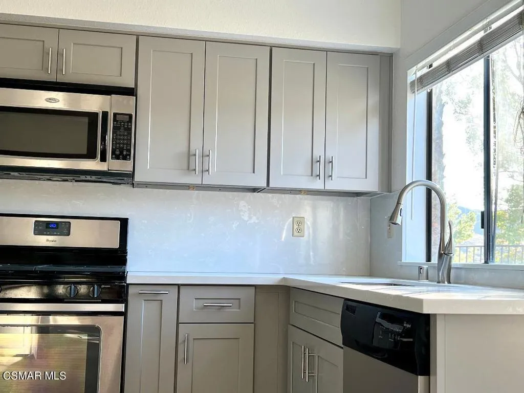 5511 Adelina Court S, Agoura Hills, California 91301 — photo 4