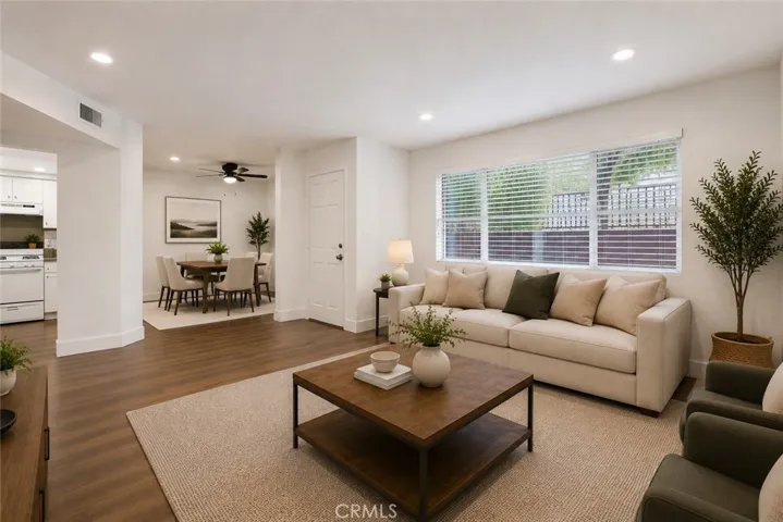 11808 Hamlin Street 3, North Hollywood, California 91606 — photo 5