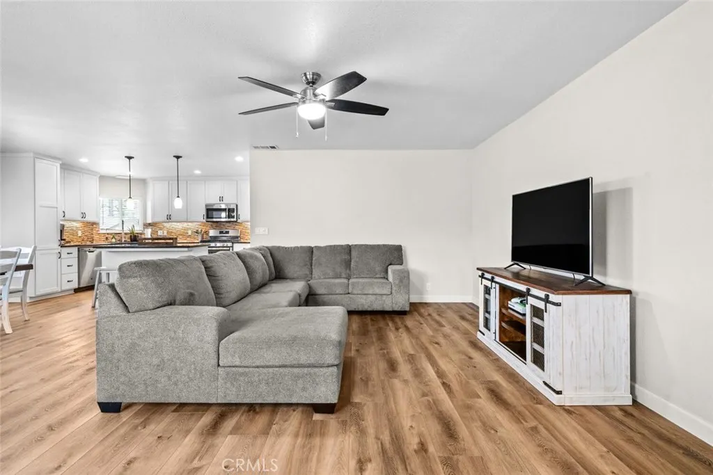 474 Castle, Paradise, California 95969 — photo 4