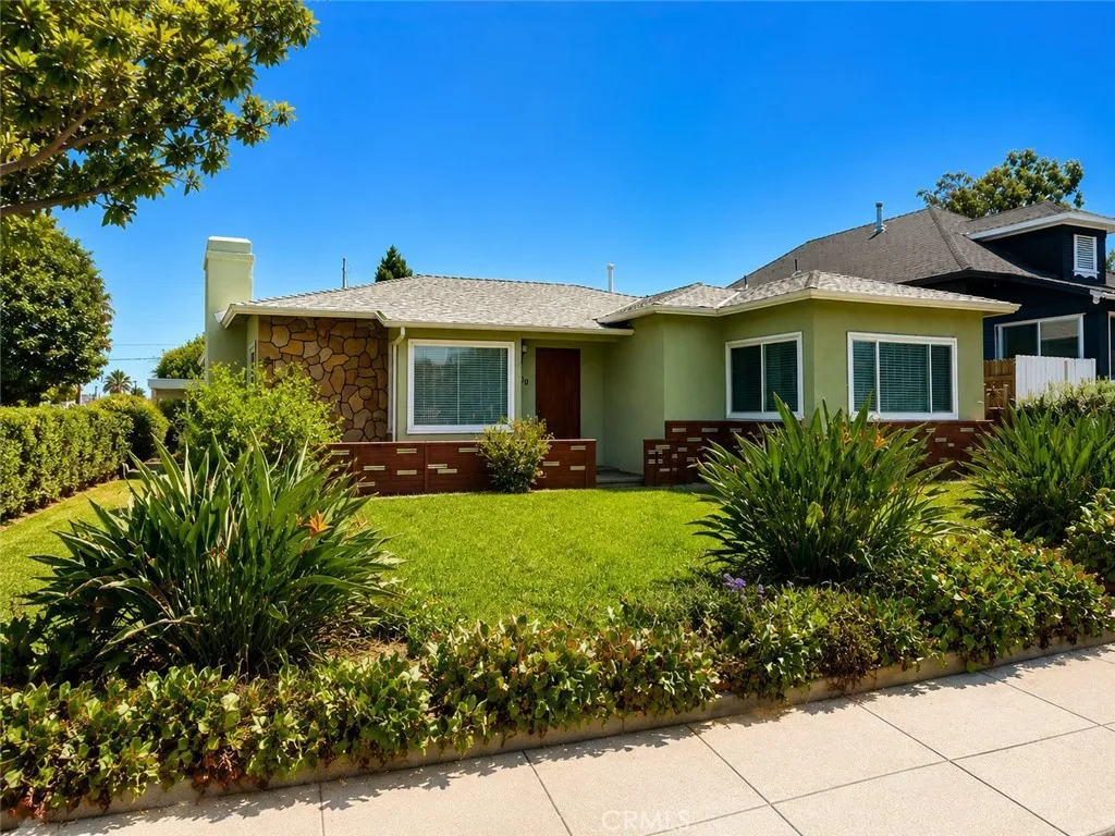 501 S Victoria