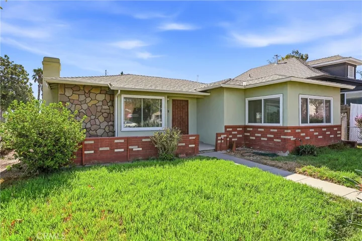 501 S Victoria, Corona, California 92879 — photo 4