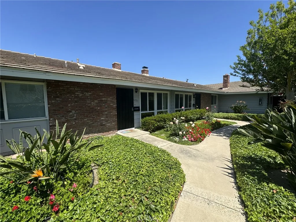 1225 E 1st, Tustin, California 92780 — photo 5