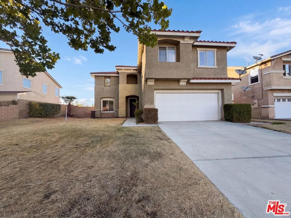 2423 Carolyn Dr