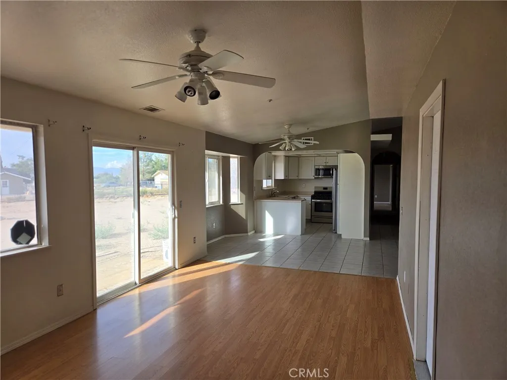 31186 Stanley, Lucerne Valley, California 92356 — photo 5