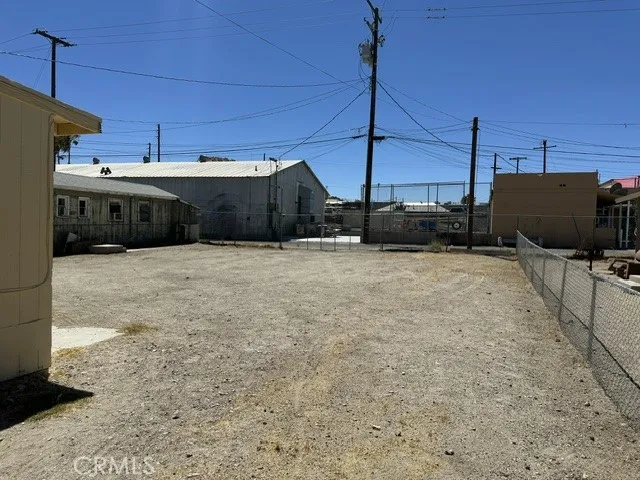 112 E Cottage, Barstow, California 92311 — photo 5