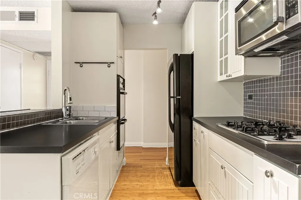 421 S La Fayette Park 406, Los Angeles, California 90057 — photo 5