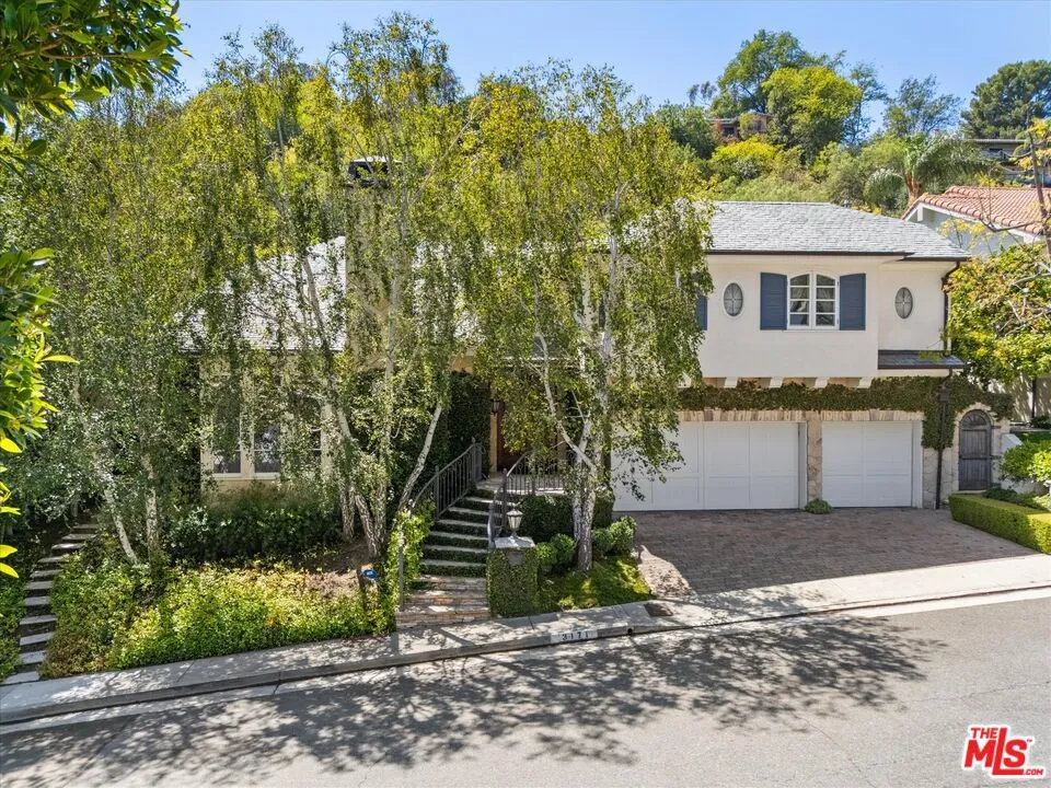 3171 Abington Dr