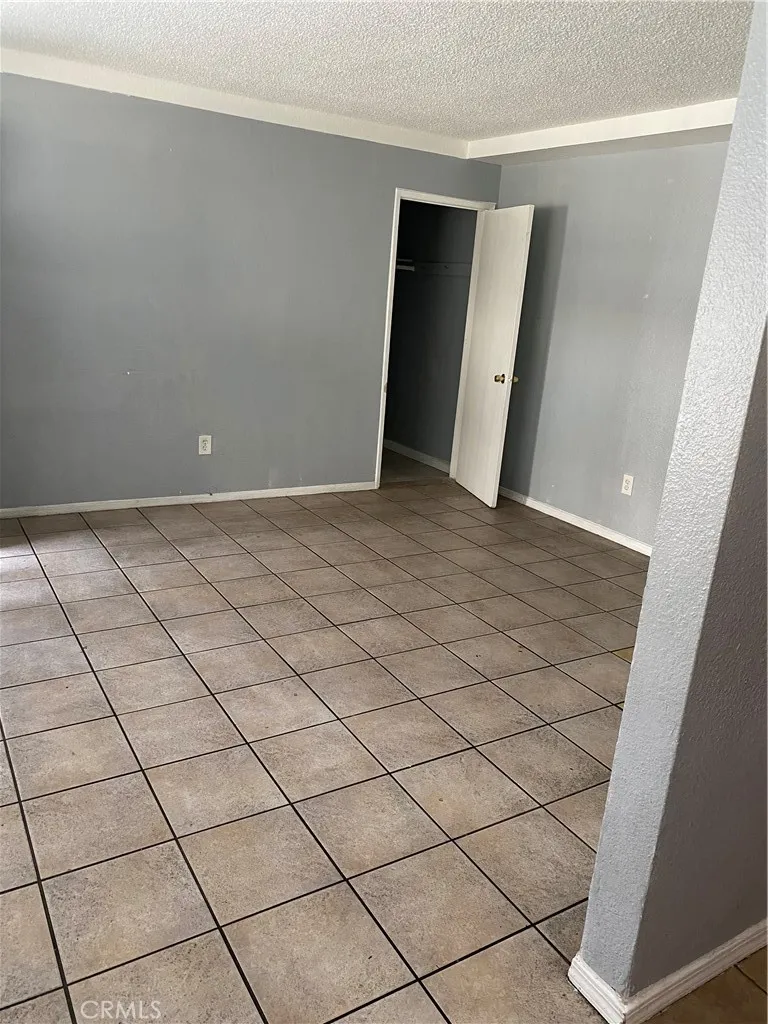 170 E Olive 1, San Bernardino, California 92408 — photo 5