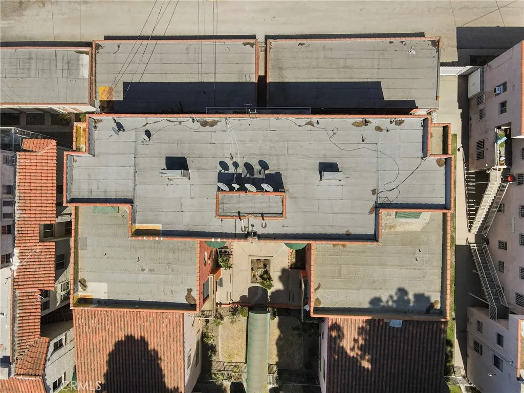 4261 Leimert Boulevard, Los Angeles, California 90008 — photo 4