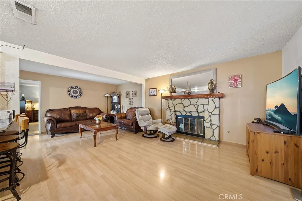 6084 Shepherd, San Bernardino, California 92407 — photo 4