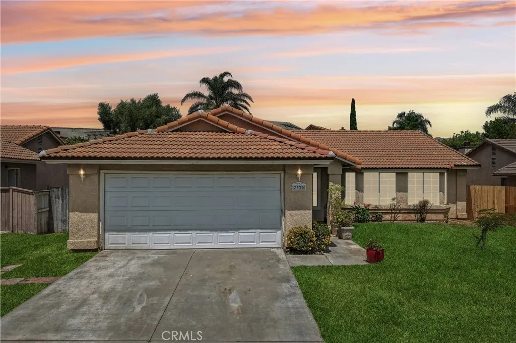 2320 W Sunrise Dr