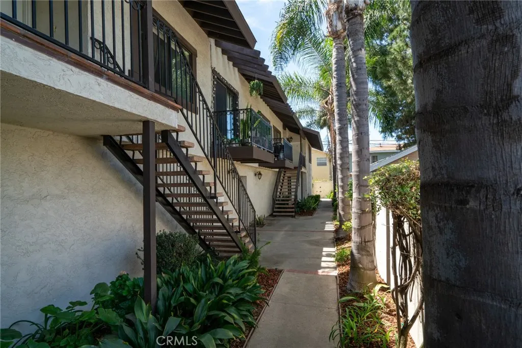 729 Freeman Avenue, Long Beach, California 90804 — photo 4