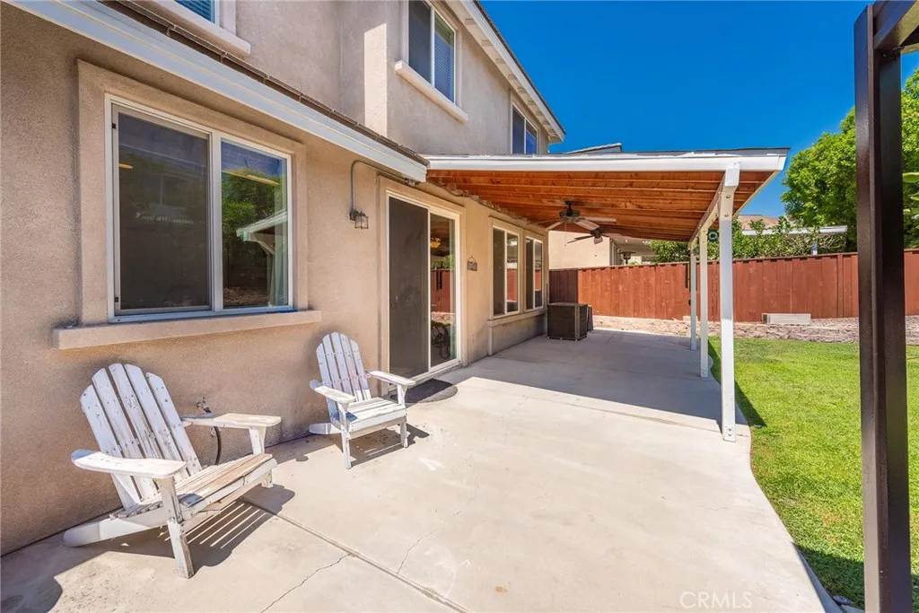 33320 Wallace, Yucaipa, California 92399 — photo 4