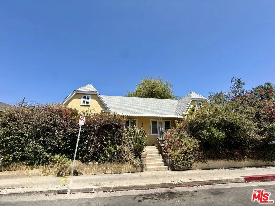 500 N Kingsley Drive, Los Angeles, California 90004 — photo 4