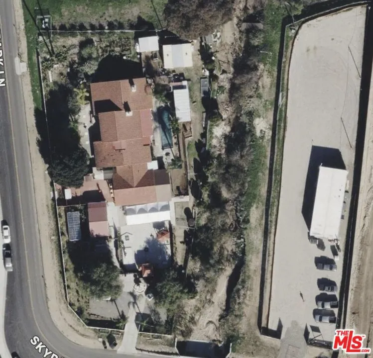 40518 Skypark Ln