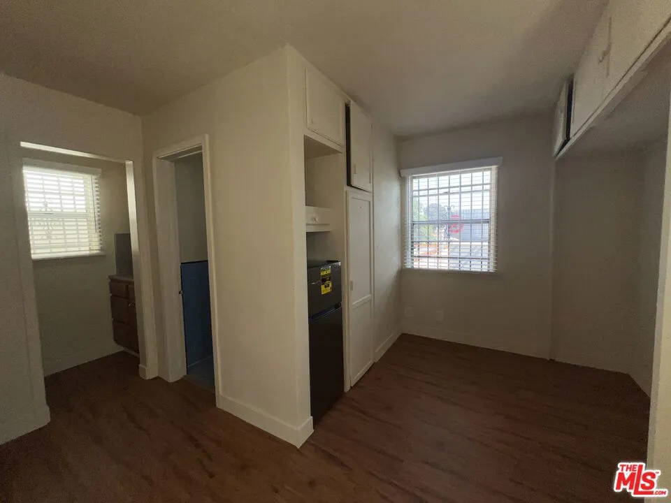 1306 1/2 S Mansfield Avenue, Los Angeles, California 90019 — photo 5