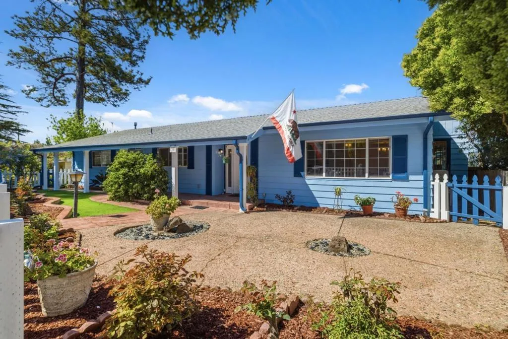 552 Bean Creek Rd