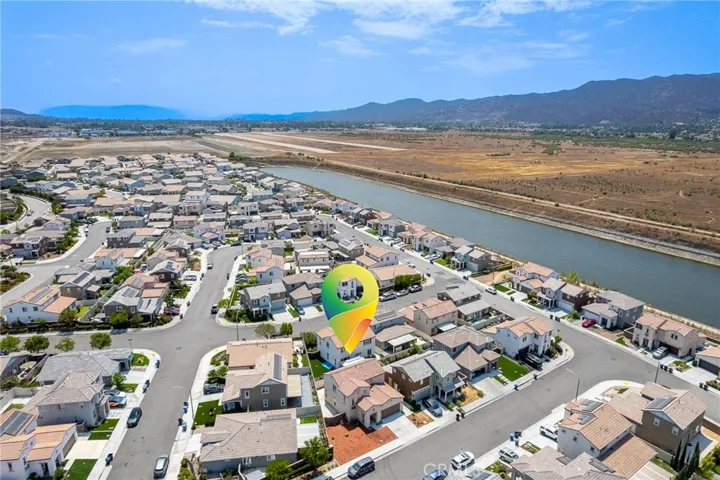 Great quiet neighborhood, summerly experience