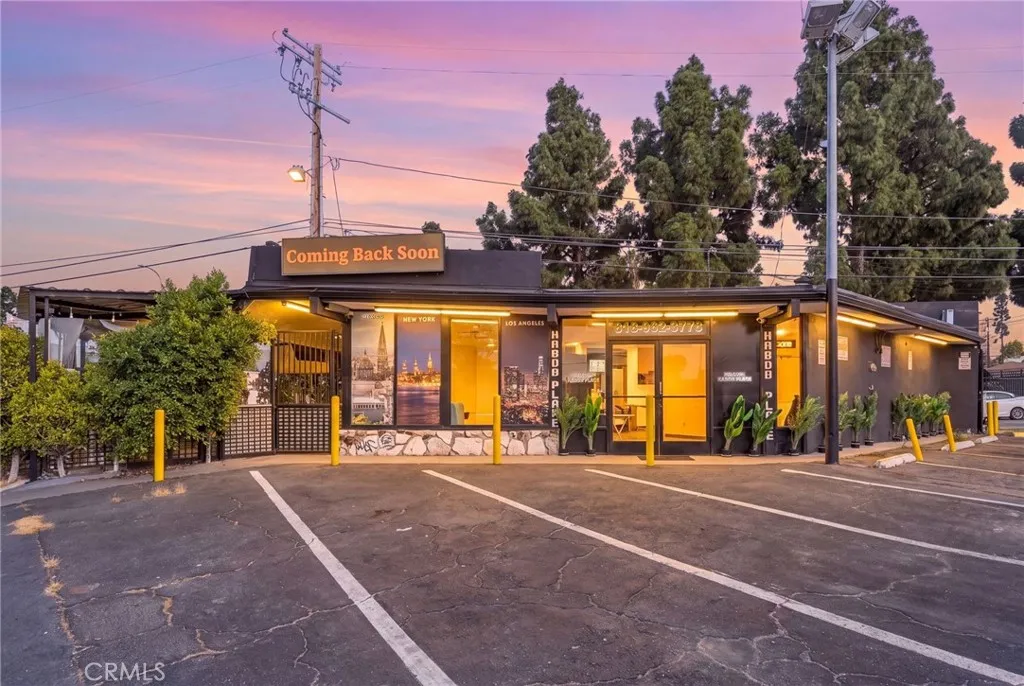 12055 12051 Roscoe Blvd