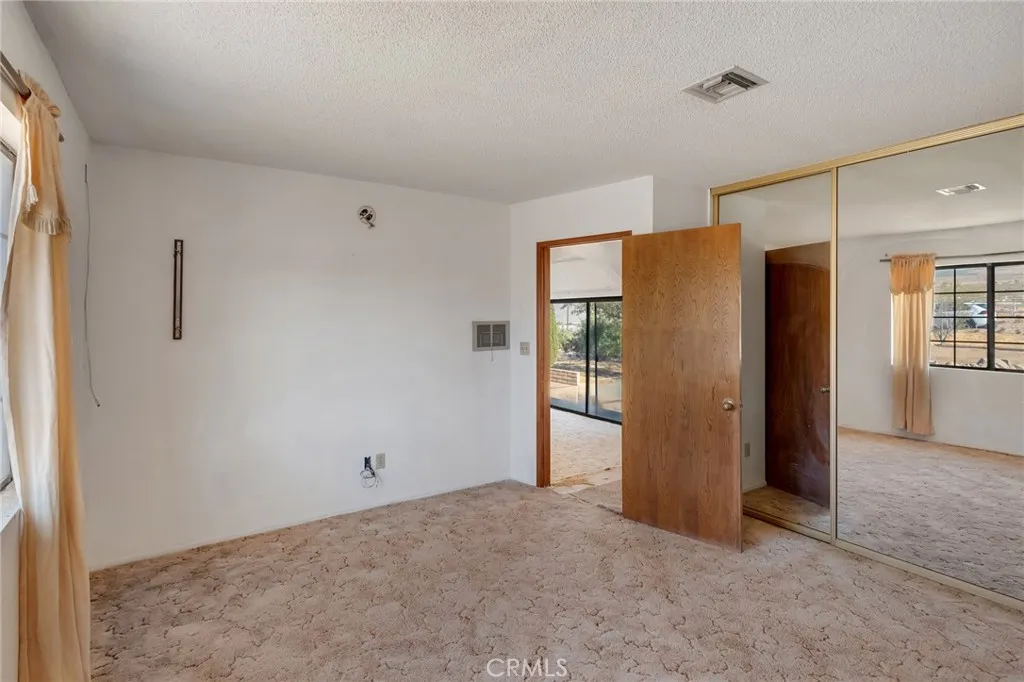 31552 Carson, Lucerne Valley, California 92356 — photo 5