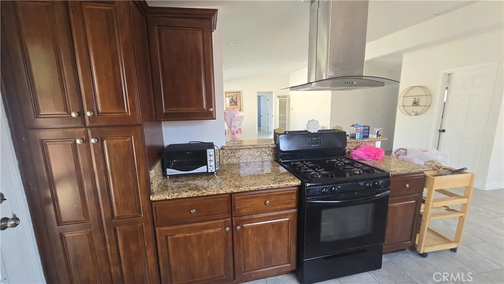 606 North Dahlia Avenue, Ontario, California 91762 — photo 5