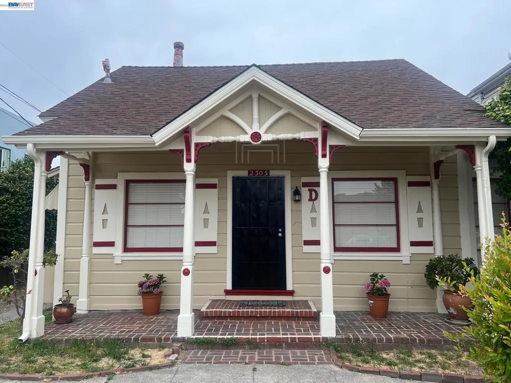 2305 San Jose Ave