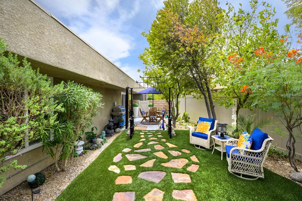 1548 Sunflower Court N, Palm Springs, California 92262 — photo 4