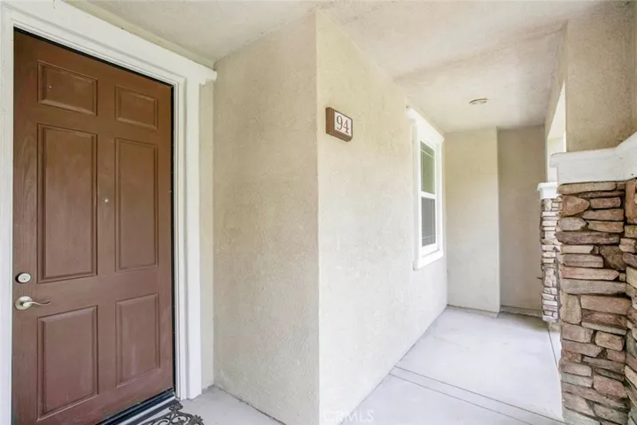 16652 Nicklaus Drive 94, Los Angeles, California 91342 — photo 4