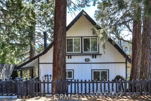 24833 Matterhorn Court, Crestline, California 92325 — photo 5