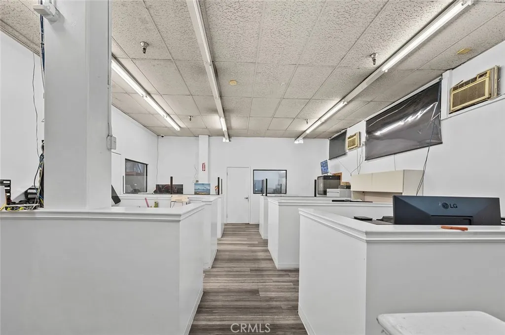 2000 S Main, Los Angeles, California 90007 — photo 4