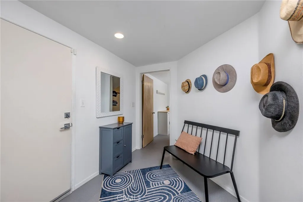 mud room