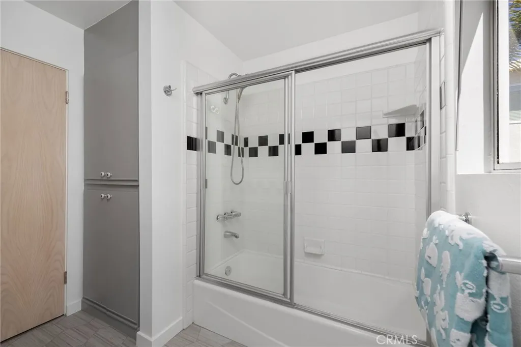 Full Bath