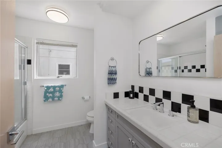 full bath