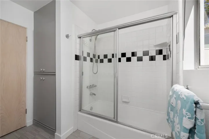 Full Bath