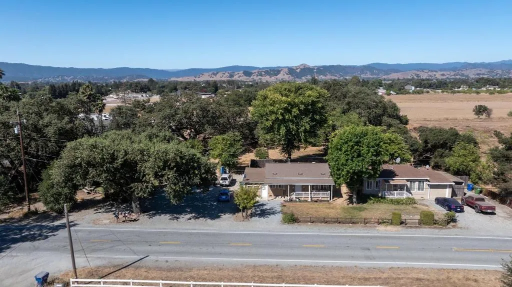 11705 Foothill Avenue, Gilroy, California 95020 — photo 5