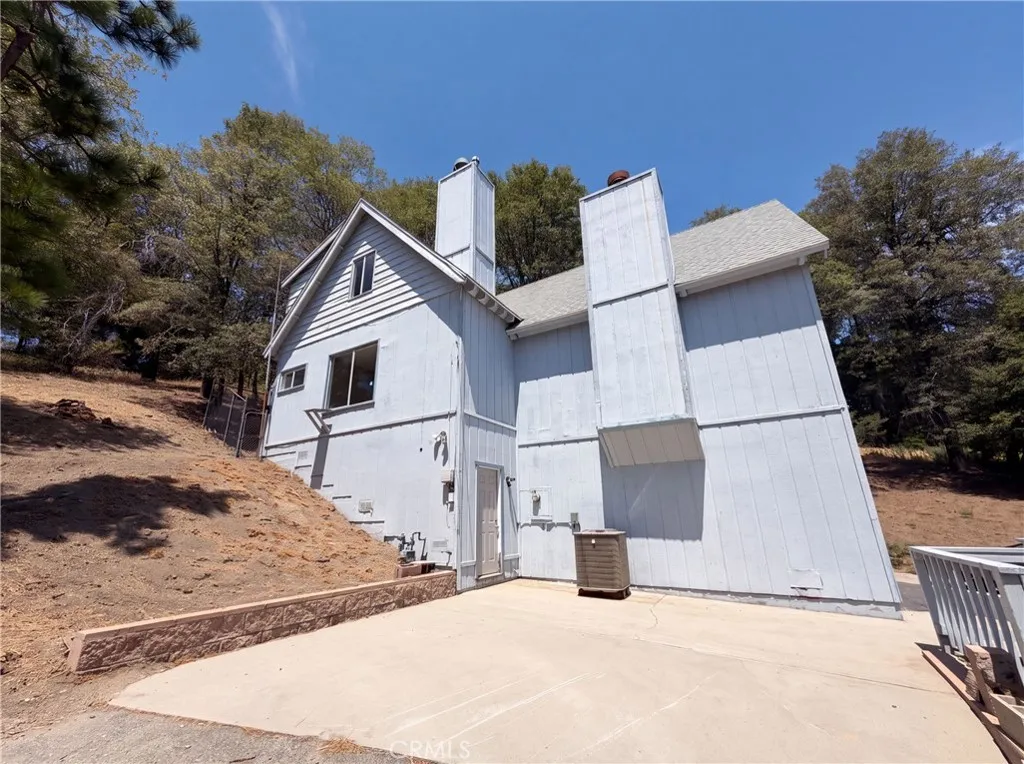 22360 Briarwood, Crestline, California 92325 — photo 5