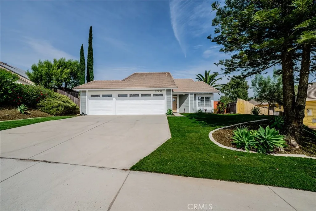 11908 Yellow Iris Way