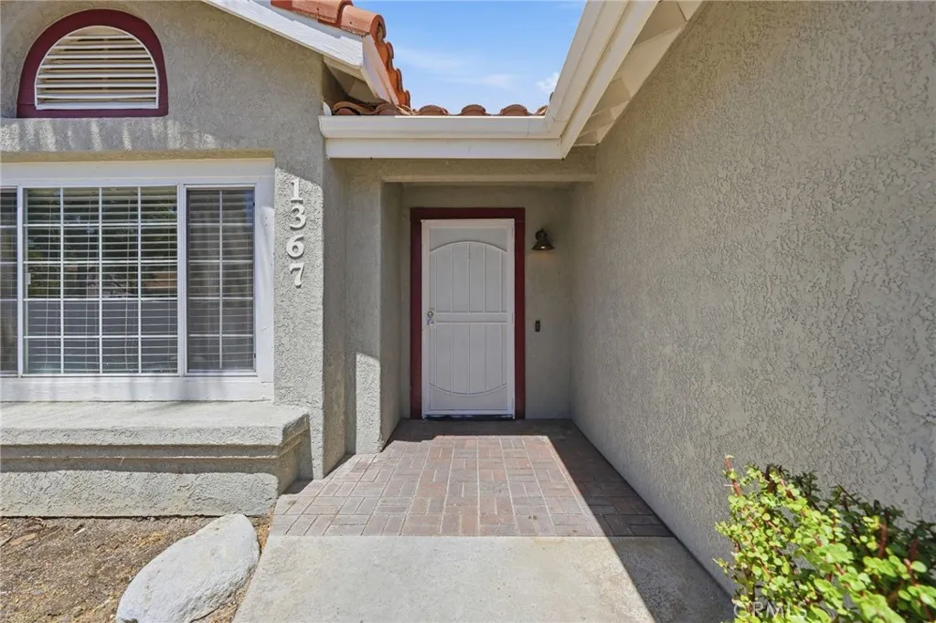 1367 Pajero, Corona, California 92882 — photo 5