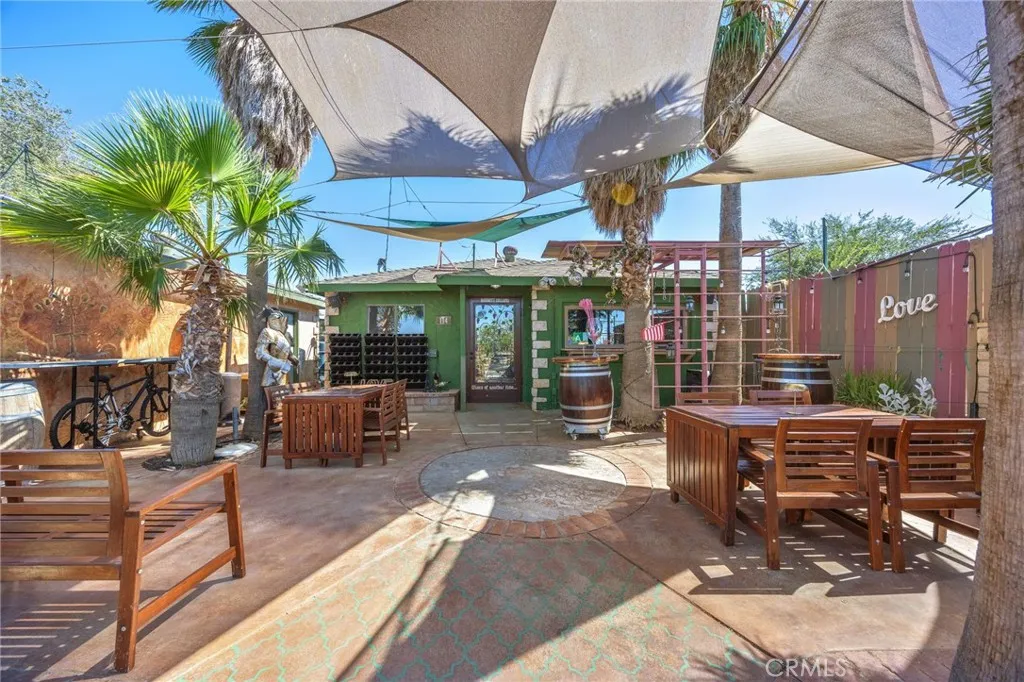 114 W Newgrove, Lancaster, California 93534 — photo 4