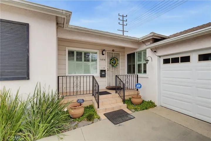 16858 Weddington Street, Encino, California 91436 — photo 5