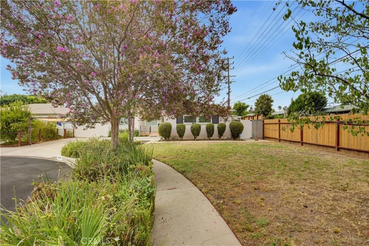 16858 Weddington Street, Encino, California 91436 — photo 4