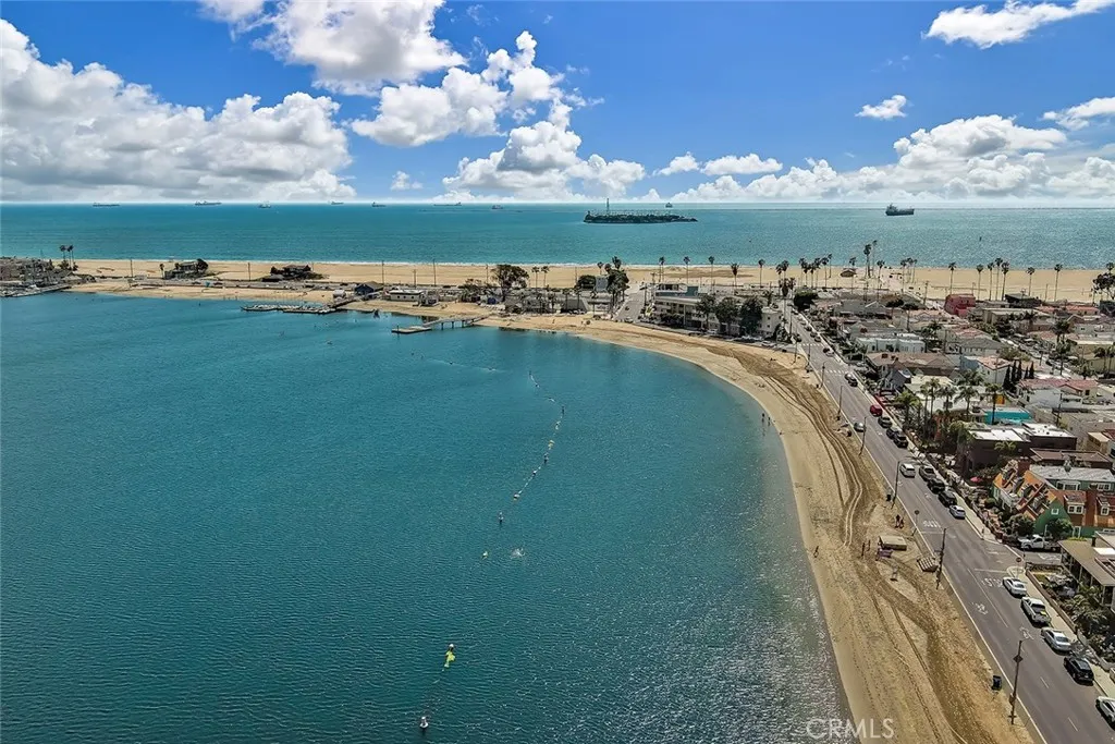 Stunning Views over Naples Island Stunning Views over Naples Island