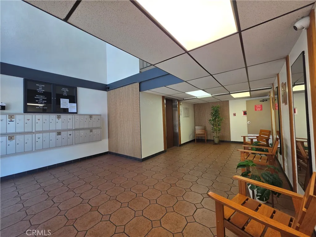 500 Jackson Place 212, Glendale, California 91206 — photo 4