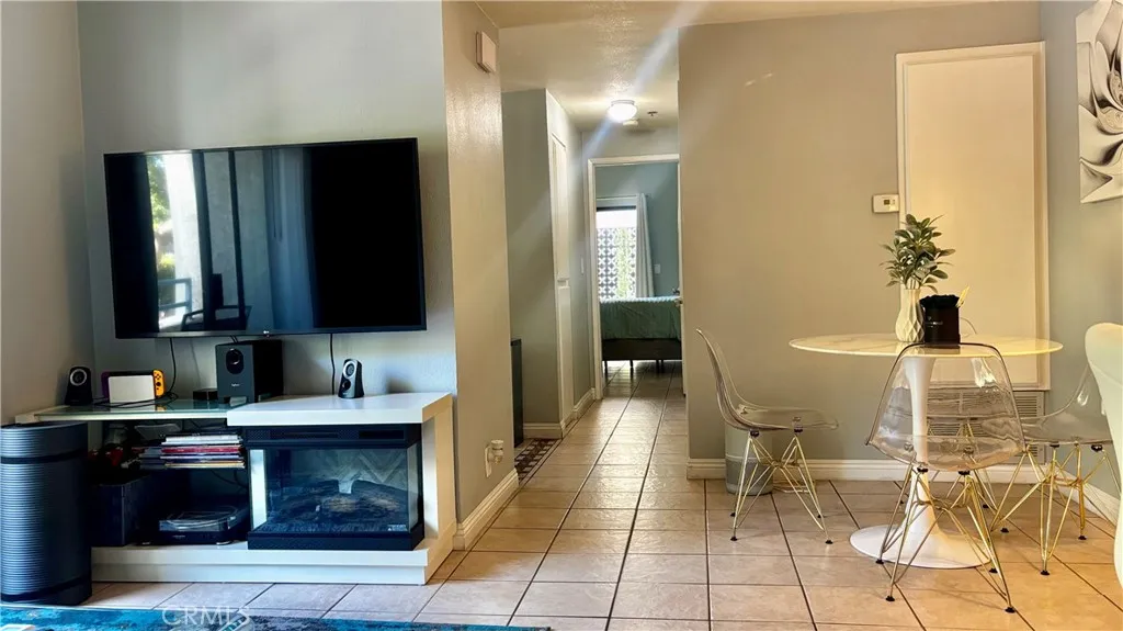 720 W 4th 114, Long Beach, California 90802 — photo 5