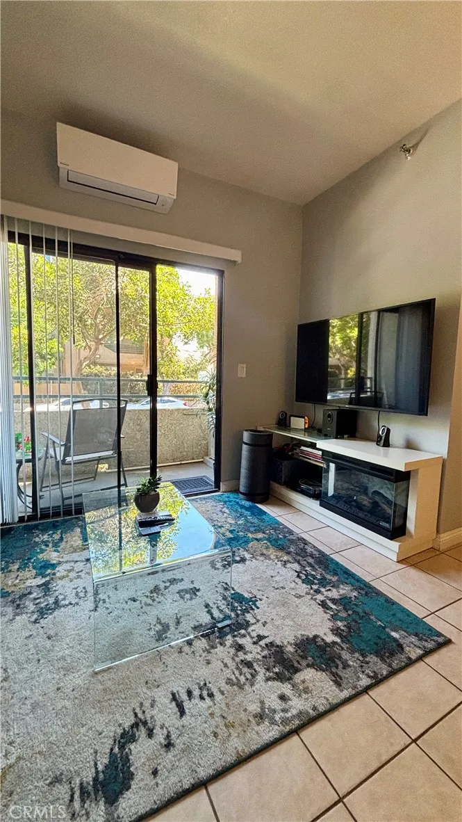 720 W 4th 114, Long Beach, California 90802 — photo 4