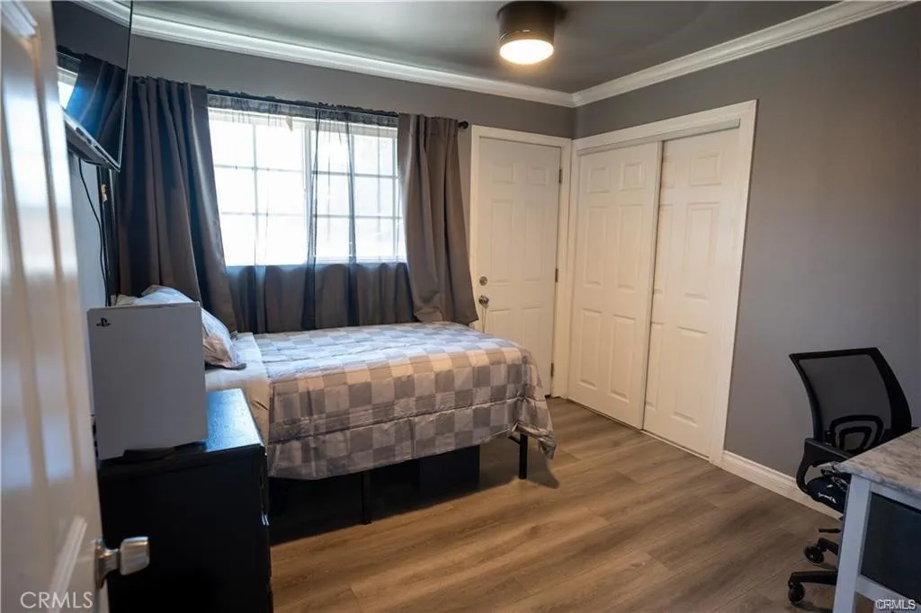 13092 Maclay, Sylmar, California 91342 — photo 5