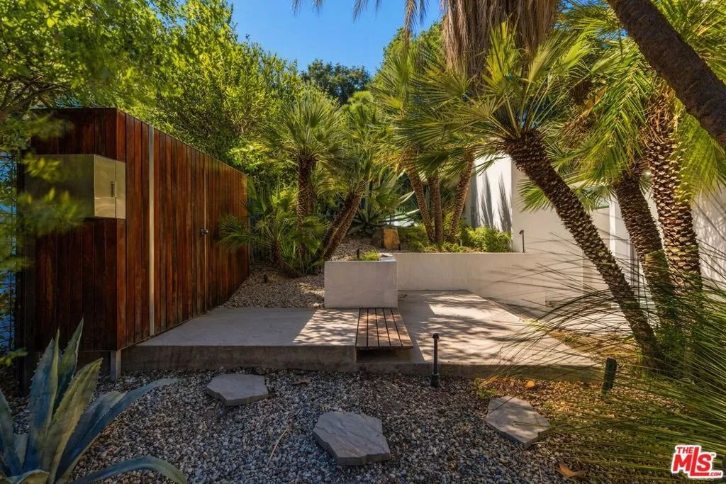 3201 Oakley Drive, Los Angeles, California 90068 — photo 5